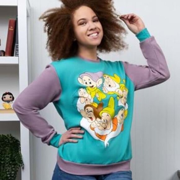 Cakeworthy Seven Dwarves Crewneck Adult Sweatshirt Vintage 90s Small - Picture 3 of 14